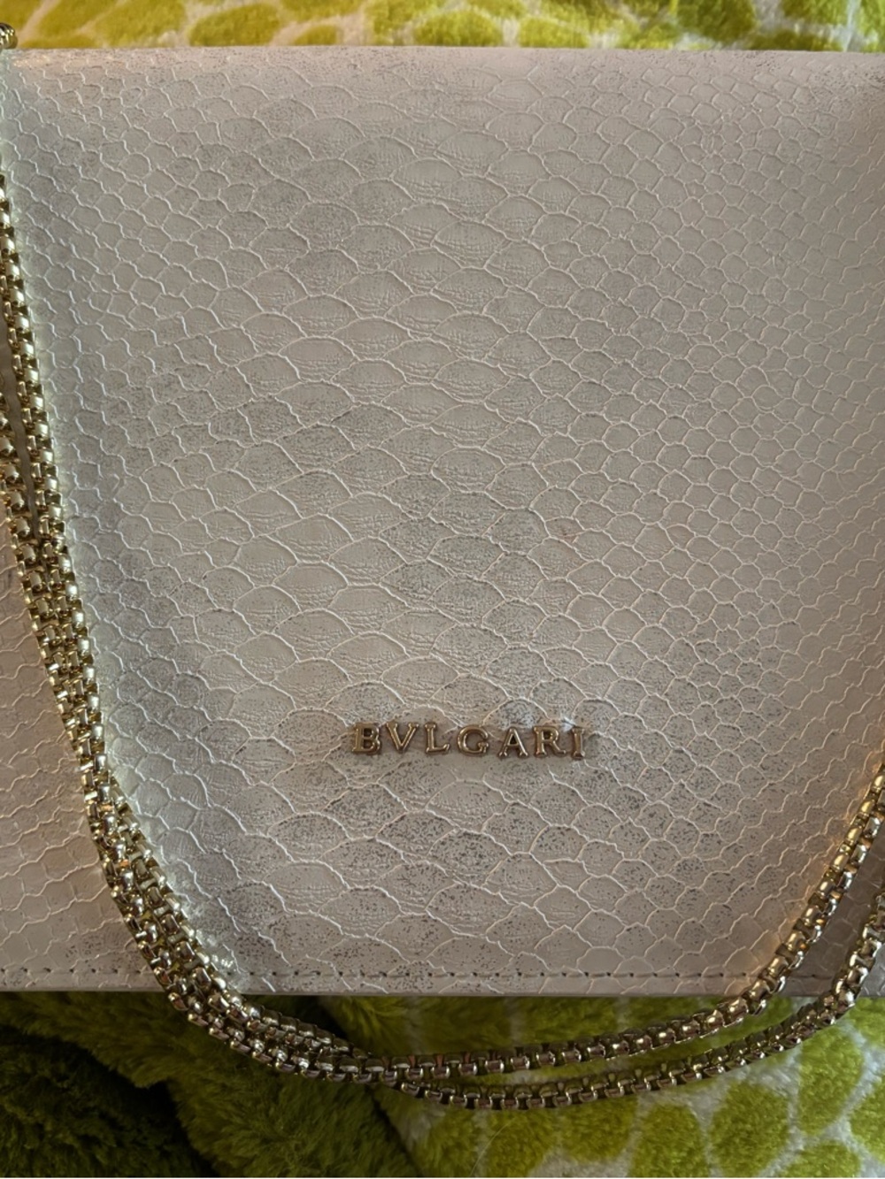 Bulgari Ivory Textured Leather Crossbody Bag with Gold Logo - Picture 5 of 6